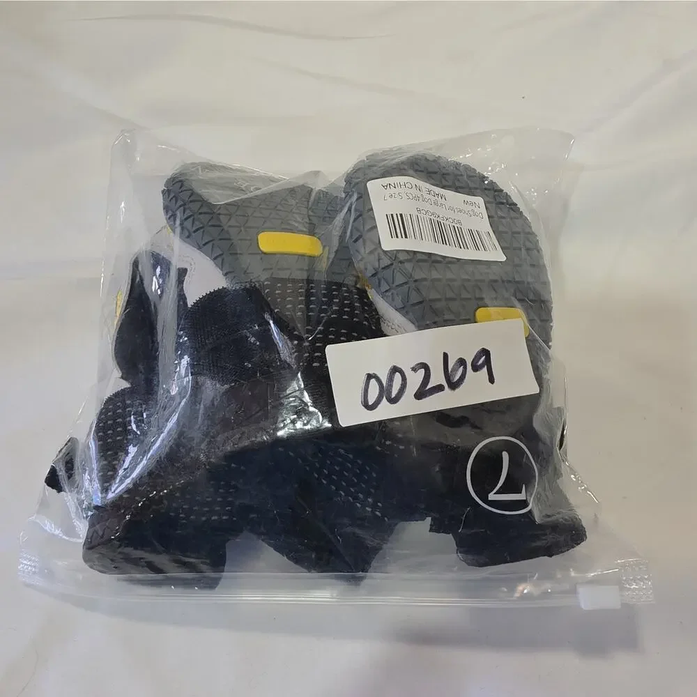 Dog Shoes for Large Medium Dogs Boots for Hot Pavement Size 7 set of 4 New B8